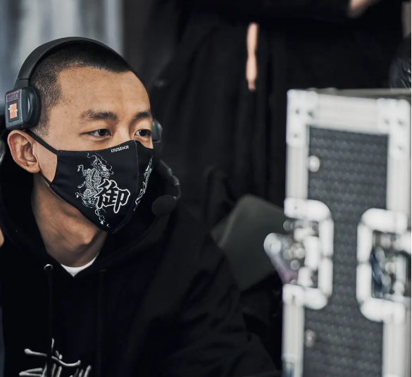 电影凡人英雄插曲是什么歌(图2)