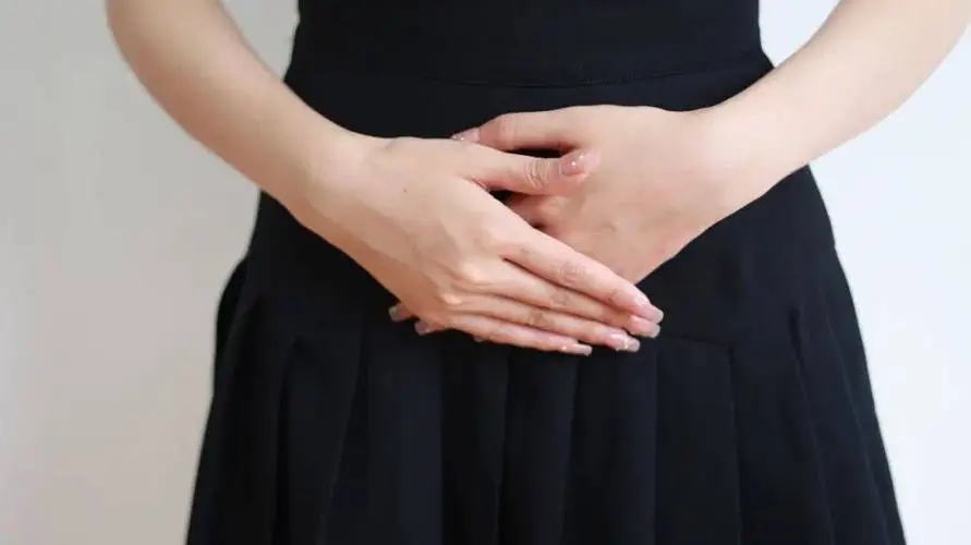女生下面总是很痒，怎么回事？(图1)