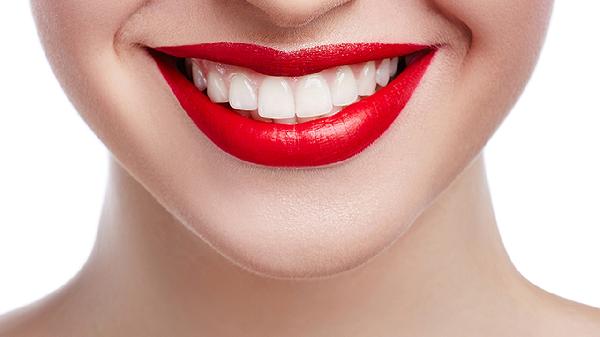 从牙缝长小牙是怎么回事(图1) 从牙缝长小牙是怎么回事(图1)