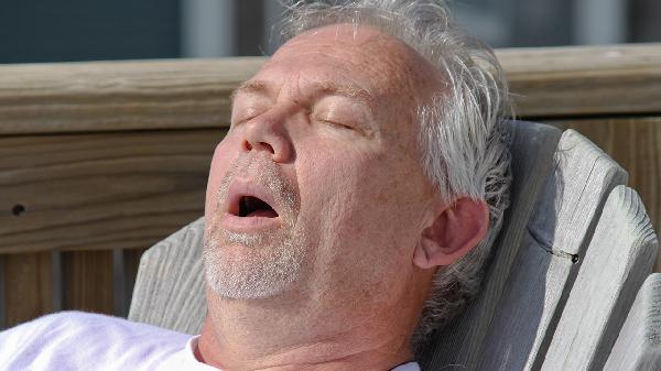 睡觉起来后口很干而且还有异味原因(图1) 睡觉起来后口很干而且还有异味原因(图1)