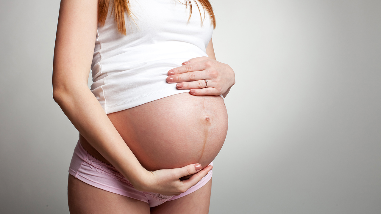 生产后产妇哺乳期可以吃西瓜吗(图1) 生产后产妇哺乳期可以吃西瓜吗(图1)