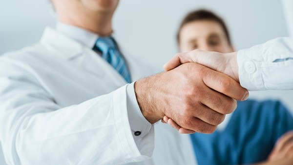 男性不孕不育特征有哪些？男性不孕不育可以治愈吗？(图2)