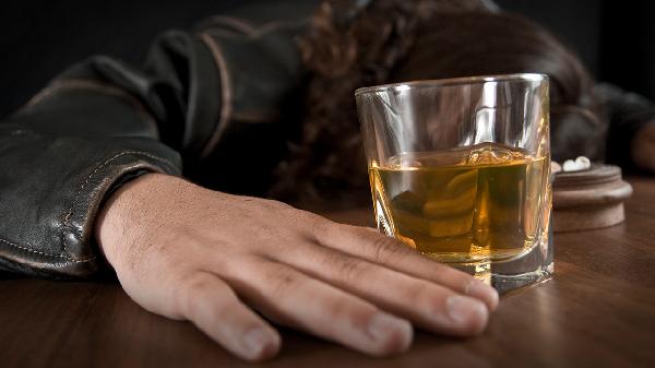十三岁男孩喝酒对身体的影响(图2)