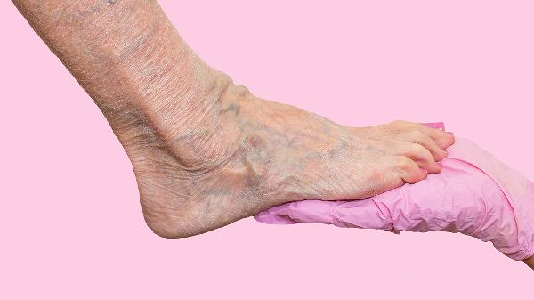 躺下感觉天旋地转是怎么回事(图2) 躺下感觉天旋地转是怎么回事(图2)