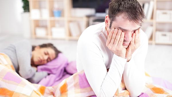 夜间睡觉老是烦躁怎么回事(图1)