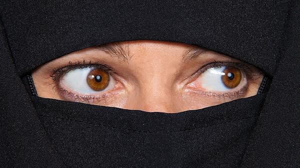 眼睛发肿周围发红是怎么回事(图2)