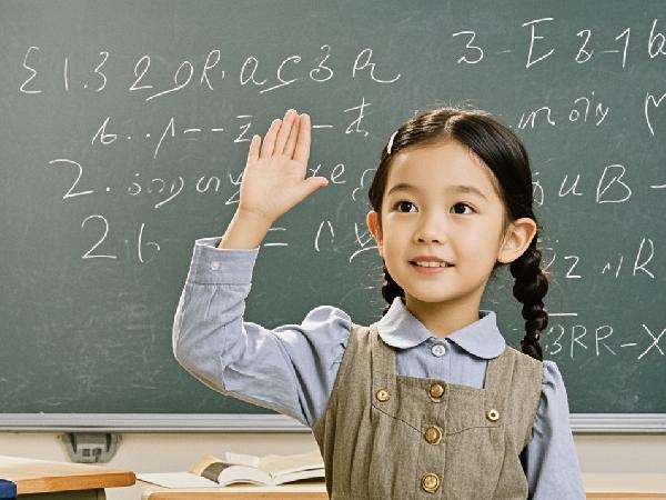 三岁女儿吐了三次应该做哪些简单的处理(图1)