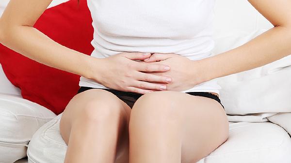 哪些症状会引起腹痛和血尿(图2)