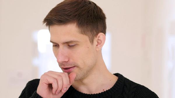 前列腺增大并向膀胱腔内突出(图1)