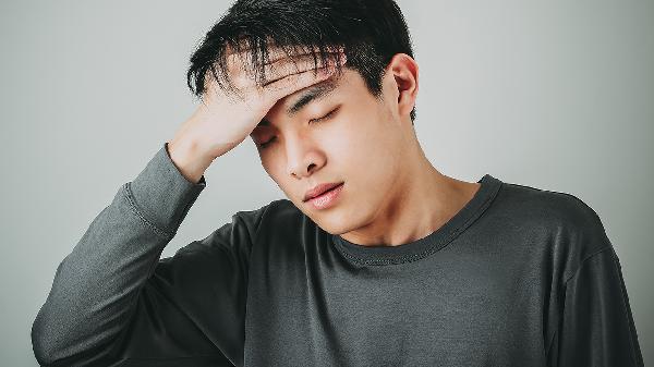 前列腺增大并向膀胱腔内突出(图2)