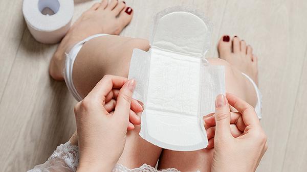 来月经乳房胀痛是什么原因有哪些(图1)