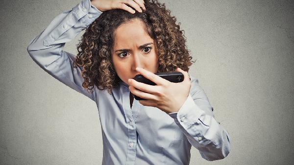 白头发拔了真的会越来越多吗怎么办女生(图1)