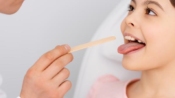 口腔唾液粘稠还拉丝是怎么回事?(图1)