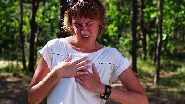 乳腺结节4a穿刺活检需要住院吗(图1) 乳腺结节4a穿刺活检需要住院吗(图1)