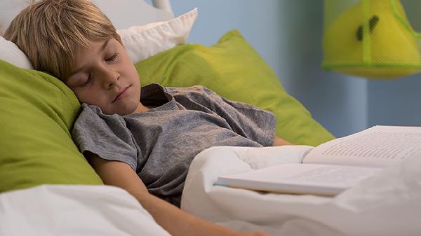 新生儿晚上不睡觉什么原因(图2)