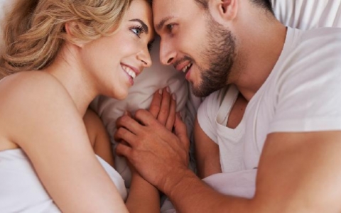 避孕套如何正确佩戴?避孕套女用还是男用安全?
