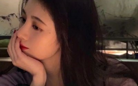 男生喜欢把脸埋在女生脖子里