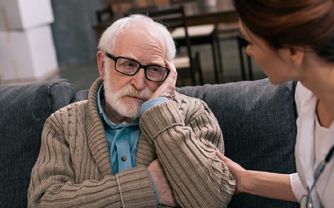 早晚刷牙牙龈出血怎么办呀