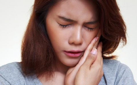 拔完智齿看得到逢的线吗