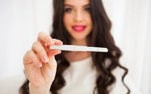 孕34周手脚浮肿正常吗