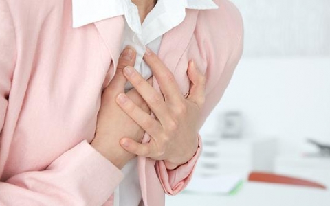 心悸胸闷乳房胀痛怎么办
