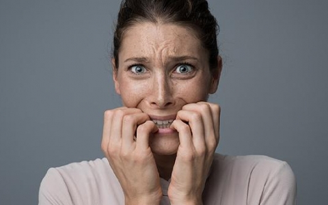 女人尿不尽是怎么回事