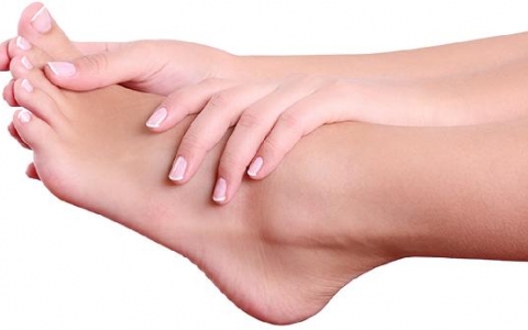 必须采摘足底血吗