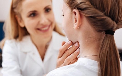 怎么判断女孩是不是发育了