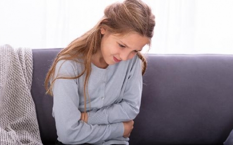 12周岁女孩有分泌物是怎么回事