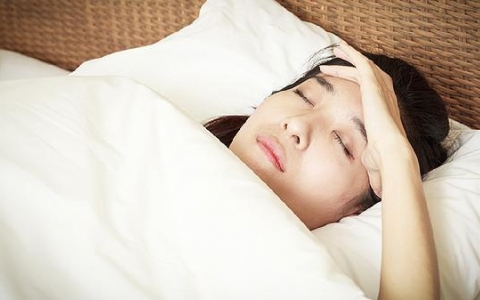 2岁张嘴睡觉需要干涉吗