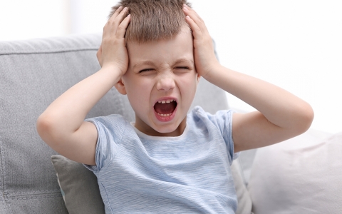儿童口臭是疾病引起的吗？怎么防止小孩口臭？
