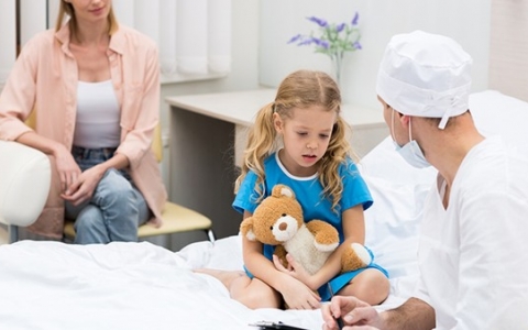 孩子睡着放屁是怎么回事？