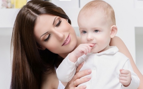 婴儿急性胃炎的症状是什么？