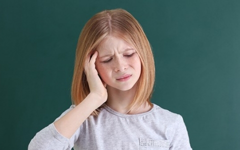 儿童扁桃体发炎怎么治疗好的快？小儿扁桃体炎的危害有哪些？