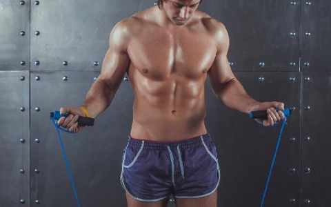 13岁跳绳漏尿是什么原因