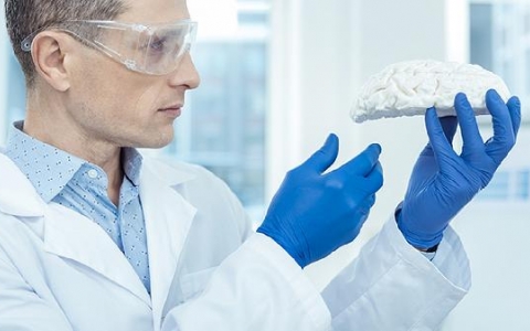 尿床的原因都有哪些？应该怎么办