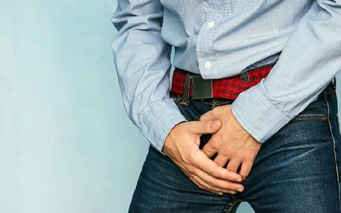 男性膀胱梗阻会血尿么吗