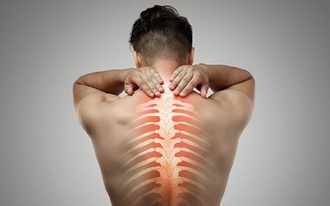 强直脊柱炎有什么样的症状