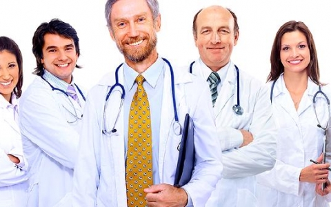 手受伤挂什么科室？