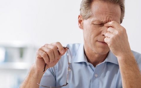 低烧37.5度左右反反复复怎么回事