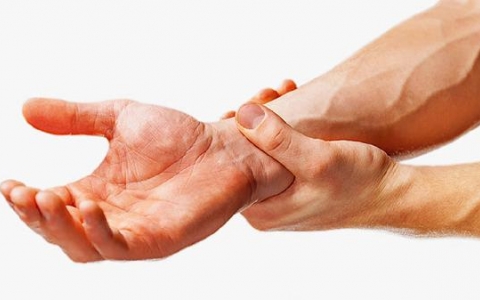 肺结节挨着动脉还是静脉