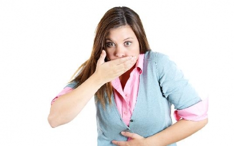 嗓子特别干恶心怎么缓解