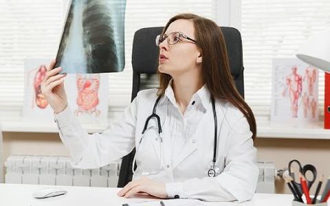 干咳有1个月了不知怎么办