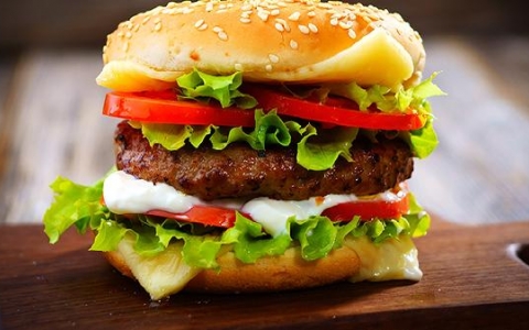 吃了点发霉面包呕吐两次