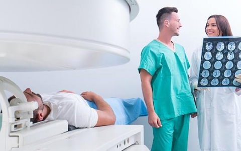 脑子一阵一阵疼是怎么回事