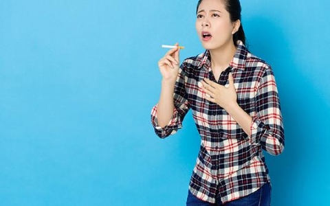 强直患者还能不能吸烟的