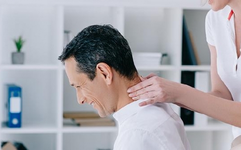 颈椎间盘突出30年了