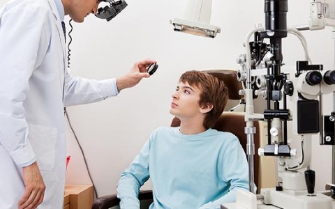 孩子逆反心理特别强家长该怎么办？应该注意这4点