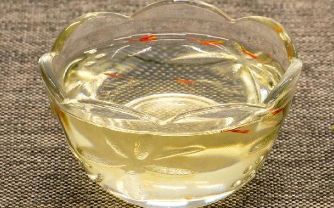 韧带拉伤可以用红花油吗