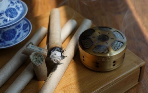 舌头中间有裂纹舌头边缘有锯齿状怎么调理